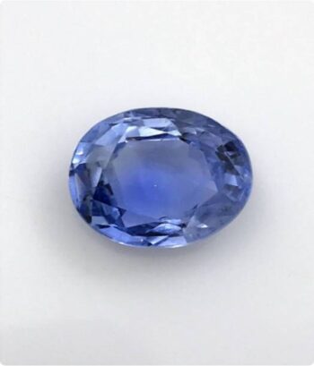 White zircon gemstone pendant for astrological benefits...