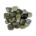 71_-_labradorite_200_gram.jpg