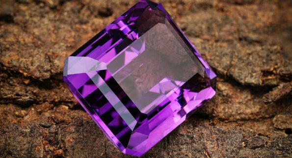 Guide to Birthstones